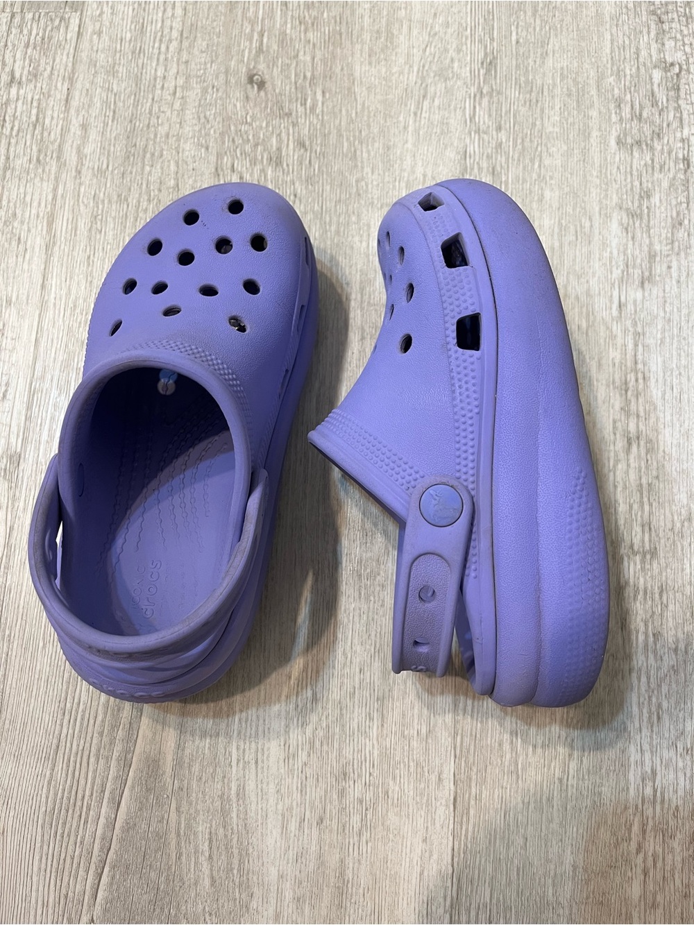 Platform Crocs - 13 - Picture 2 of 8